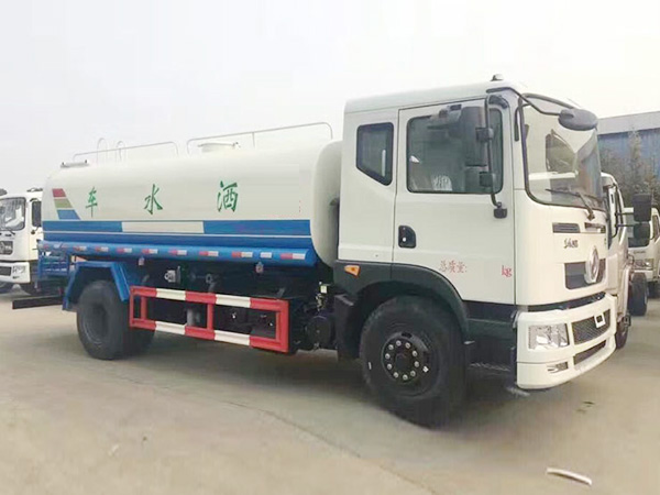 東風(fēng)創(chuàng)普灑水車(chē)
