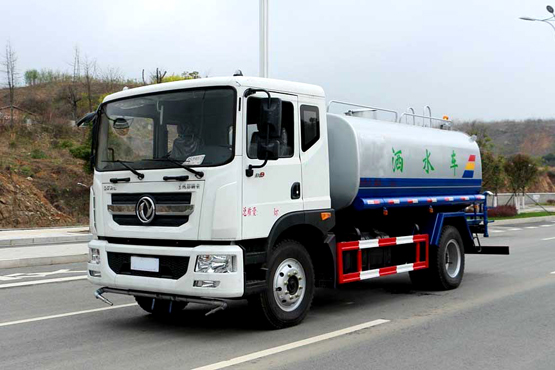 怎樣排除灑水車柴油機(jī)過(guò)早、過(guò)遲的噴油現(xiàn)象？