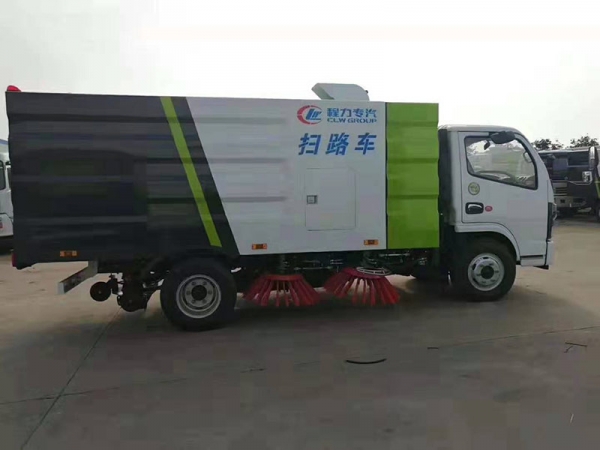 國(guó)六東風(fēng)利卡掃路車(chē)