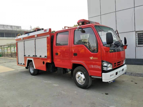 五十鈴700P 3.5噸水罐消防車(chē)