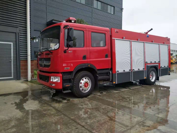 國六東風(fēng)D9泡沫消防車6噸消防車